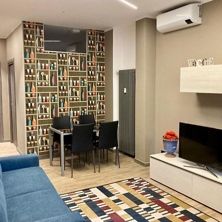 Casalborgone13 - Elegante Appartamento Lungo Po تورينو المظهر الخارجي الصورة